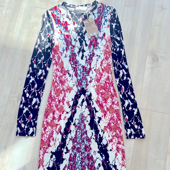 PETER PILOTTO - fitted long sleeved dress optical print red blue white - size 4 - Picture 1 of 10